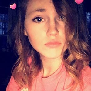 Meet your Posher, Casey